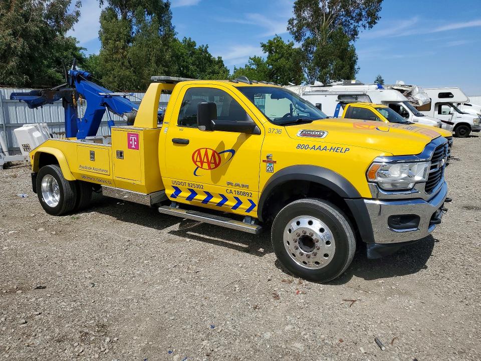 2019 Ram 5500 VIN 3C7WRMBL8KG619770 COPART salvage auction — MINOR DENT/SCRATCHES, CA - DIS/DLR/EXP ONLY CLEAN TITLE (P), sold $40,000 on 2026-07-20 (photo 4)