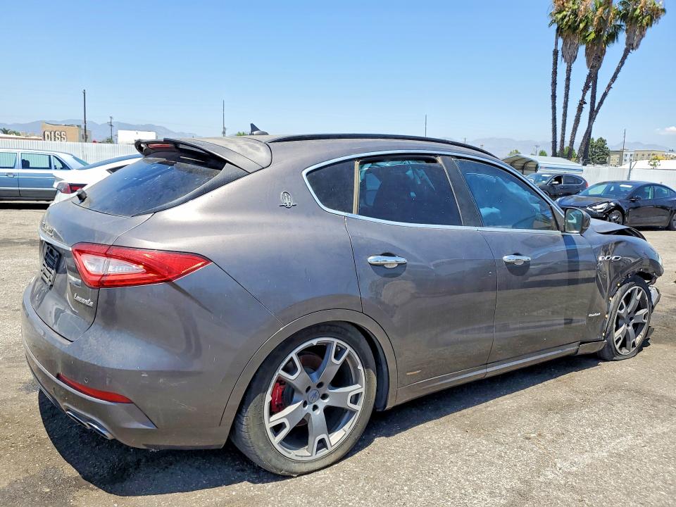 2018 Maserati Levante VIN ZN661XUS4JX302510 COPART salvage auction — FRONT END, Ca - Dis/Dlr/Exp Only Clean Title (P), sold $2,100 on 2026-07-10 (photo 3)