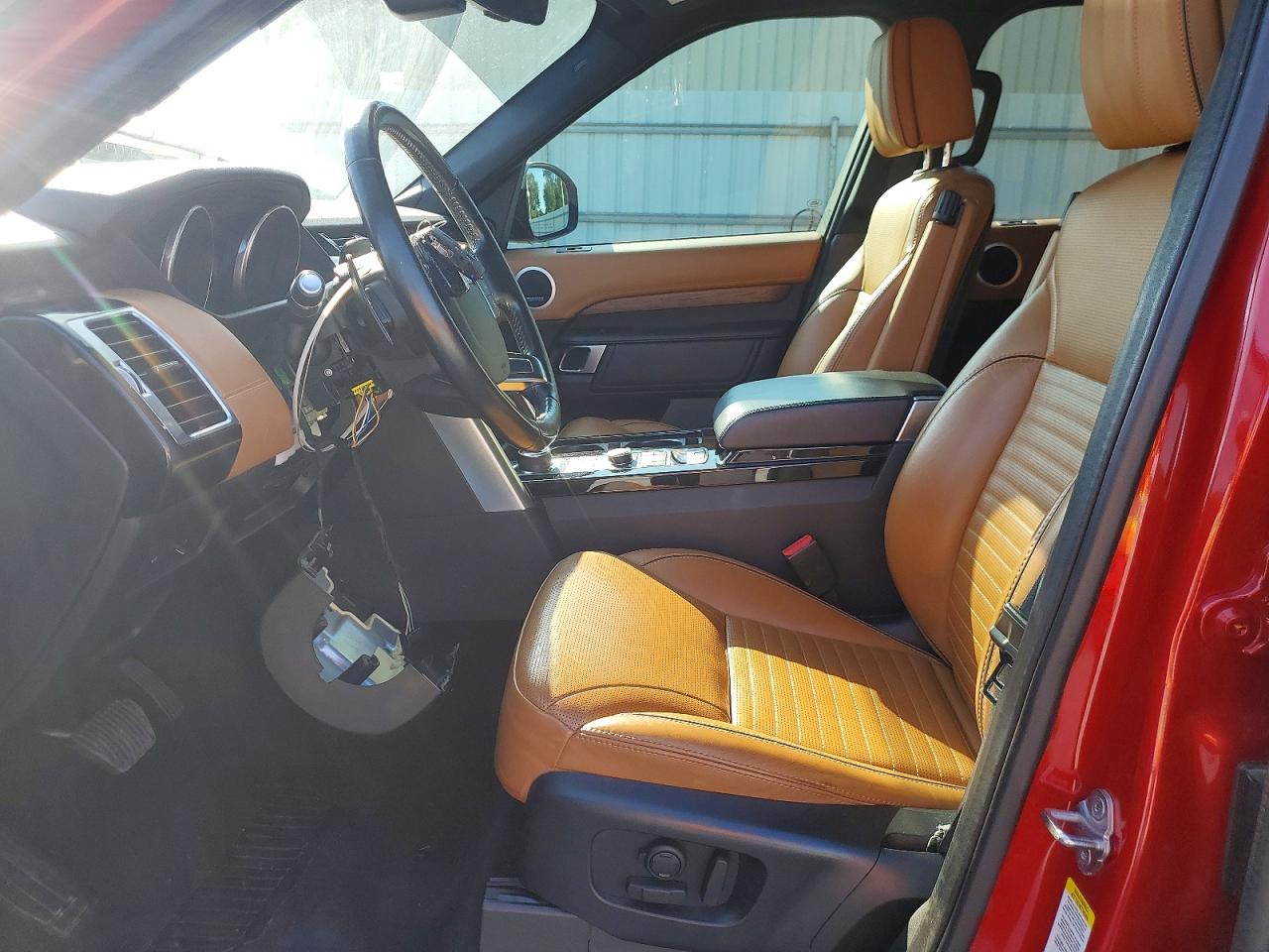 2017 Land Rover Discovery VIN SALRHBBV7HA045682 COPART salvage auction — Vandalized, NC - DEALER ONLY CLEAN TITLE, sold $6,100 on 2026-07-01 (photo 7)