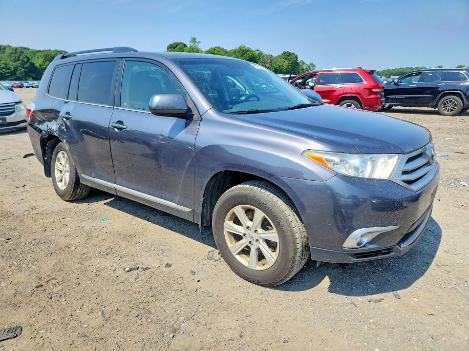 2013 Toyota Highlander VIN 5TDBK3EH7DS237980 COPART salvage auction — REAR END, Ma - Cert Of Title-Reconstrctd Coll, sold $3,600 on 2026-07-15 (photo 4)
