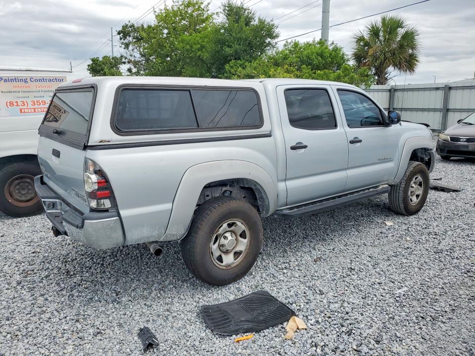 2006 Toyota Tacoma VIN 3TMJU62N86M015033 COPART salvage auction — MINOR DENT/SCRATCHES, Fl - Certificate Of Title, sold $2,300 on 2026-07-24 (photo 3)
