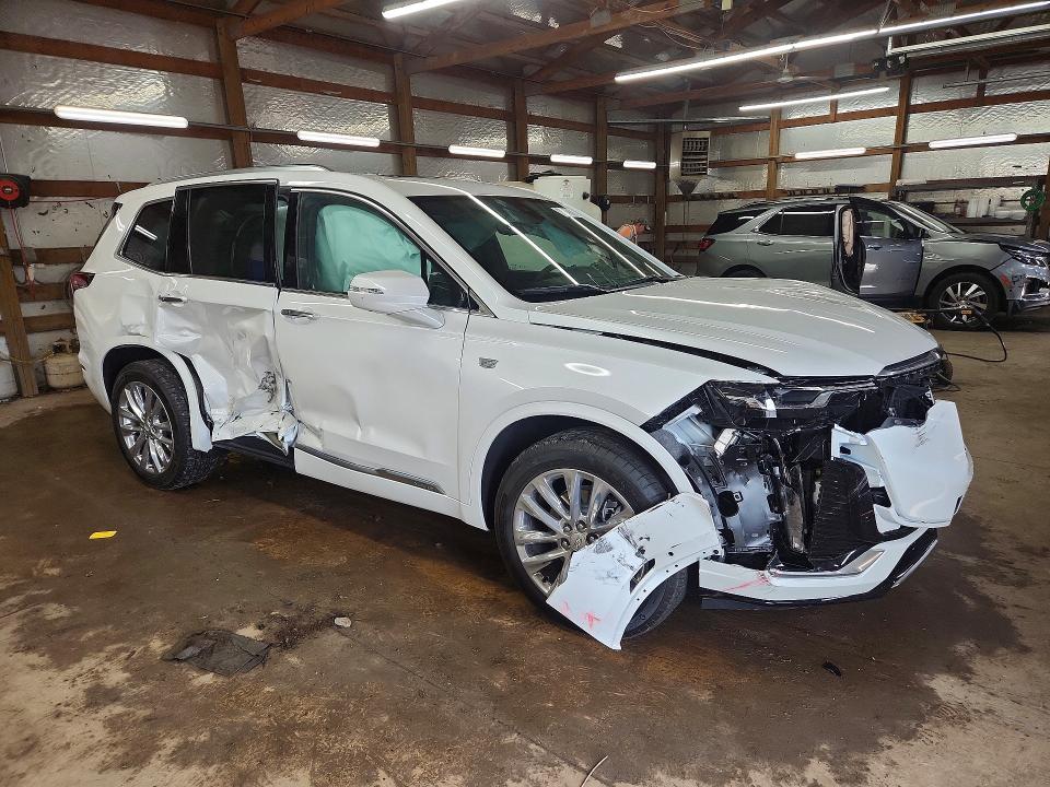 2023 Cadillac Xt6 VIN 1GYKPDRS7PZ212555 COPART salvage auction — SIDE, Il - Salvage Certificate, sold $3,800 on 2026-08-03 (photo 4)