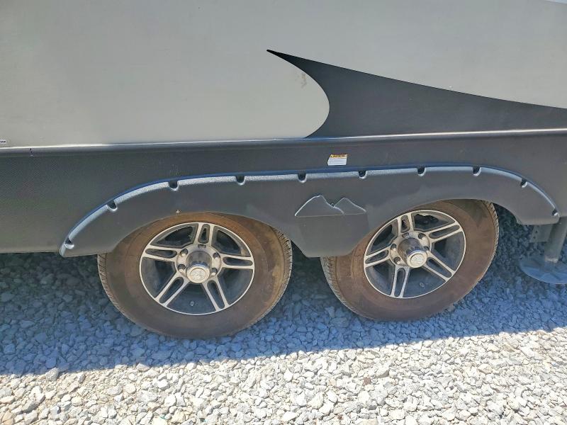 2018 Keystone Cougar VIN 4YDT27S27JV506781 COPART salvage auction — ROOF, TN - SALVAGE CERTIFICATE, sold $4,000 on 2026-07-30 (photo 8)
