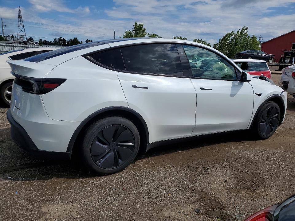 2026 Tesla Model y VIN XP7YGDEE2TB837086 COPART salvage auction — FRONT END, ON - PERMIT SALVAGE, sold $31,500 on 2026-08-18 (photo 3)