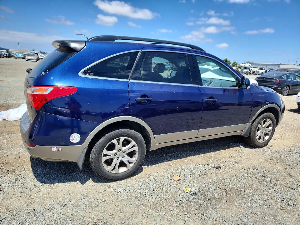 2011 Hyundai Veracruz VIN KM8NU4CC8BU165101 COPART salvage auction — MINOR DENT/SCRATCHES, Ca - Dis/Dlr/Exp Only Clean Title, sold $775 on 2026-07-10 (photo 3)