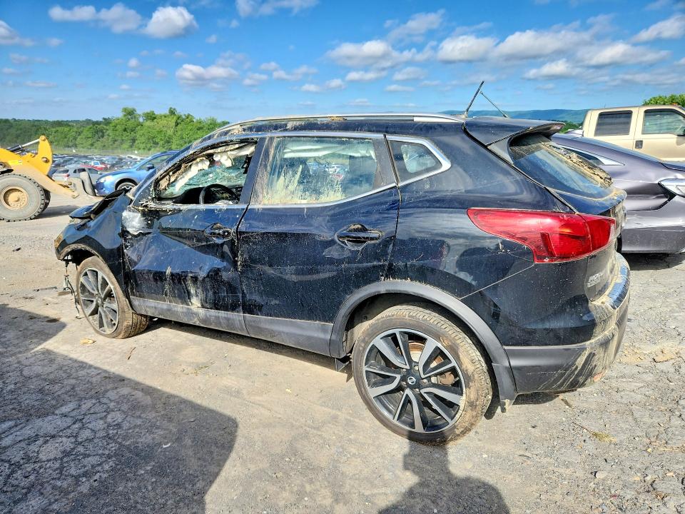 2017 Nissan Rogue VIN JN1BJ1CR4HW117033 COPART salvage auction — WATER/FLOOD, Pa - Certificate Of Salvage, sold $375 on 2026-07-02 (photo 2)