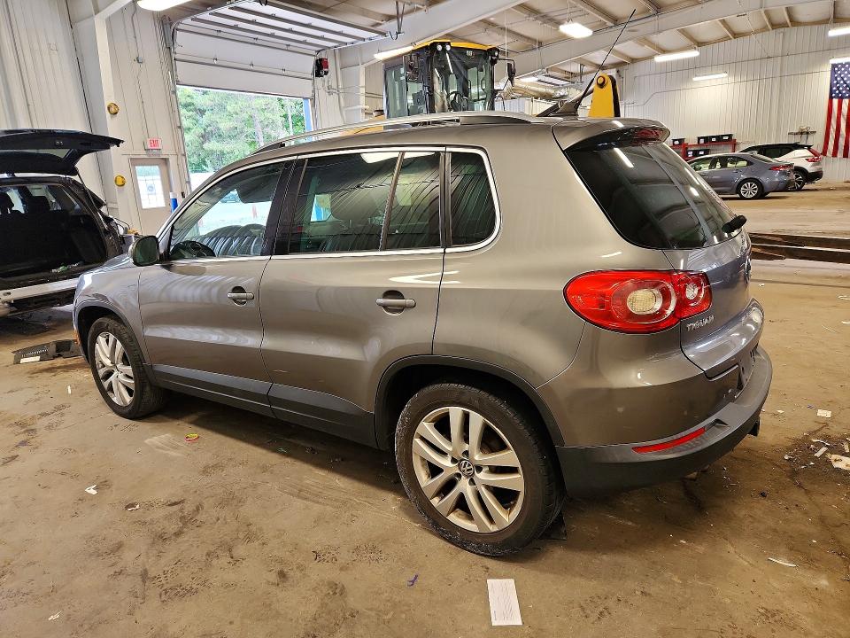 2011 Volkswagen Tiguan VIN WVGBV7AX8BW532526 COPART salvage auction — MECHANICAL, Mn - Certificate Of Title, sold $525 on 2026-07-02 (photo 2)