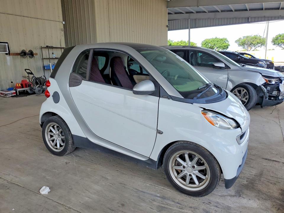 2009 Smart Fortwo VIN WMEEJ31X89K250881 COPART salvage auction — FRONT END, FL - CERT OF TITLE SLVG REBUILDABLE, sold $525 on 2026-07-08 (photo 4)