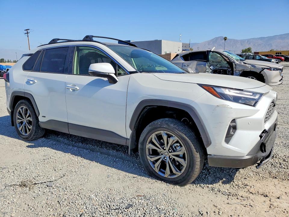 2025 Toyota Rav 4 VIN JTMD6RFVXSJ078287 COPART salvage auction — REAR END, Ca - Salvage Certificate, sold $22,100 on 2026-07-08 (photo 4)