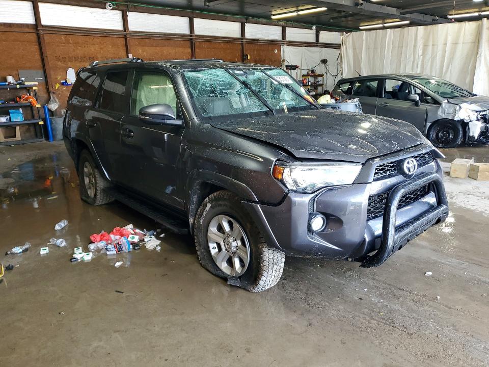 2018 Toyota 4runner VIN JTEBU5JR9J5579206 COPART salvage auction — ROLLOVER, PA - CERTIFICATE OF SALVAGE, sold $4,550 on 2026-07-02 (photo 4)