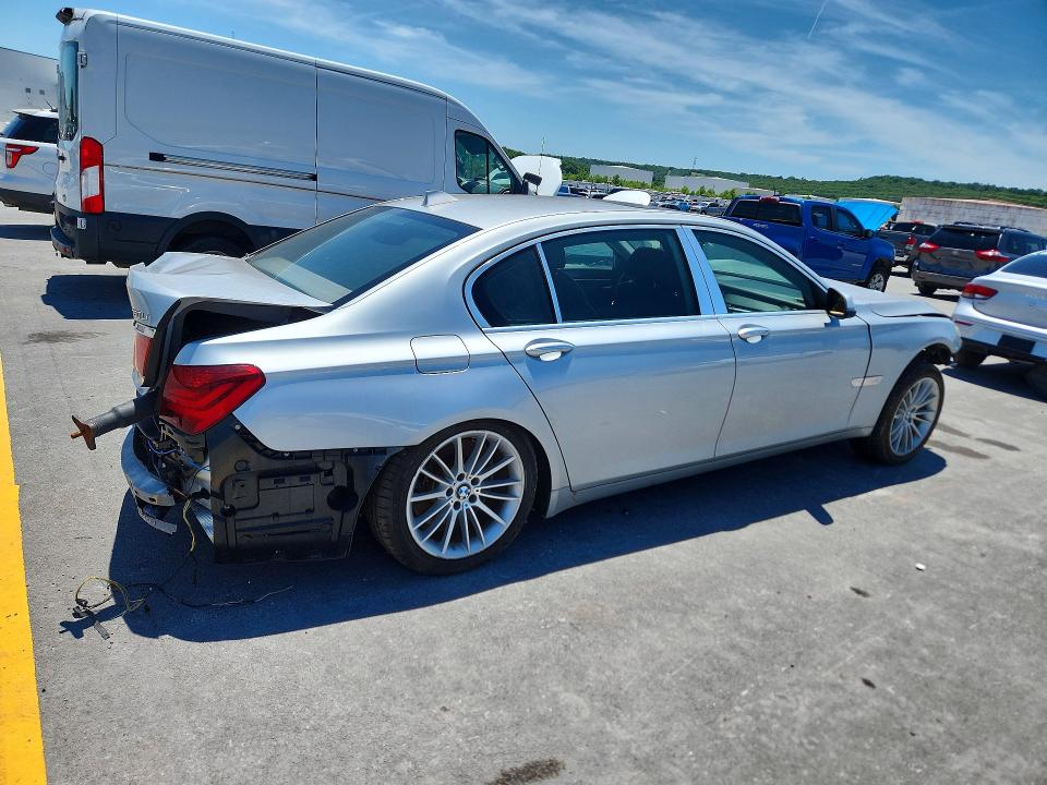2013 BMW 7er VIN WBAYF8C58DD141062 COPART salvage auction — ALL OVER, Md - Cert Of Salvage < 75% Damage, sold $200 on 2026-07-31 (photo 3)
