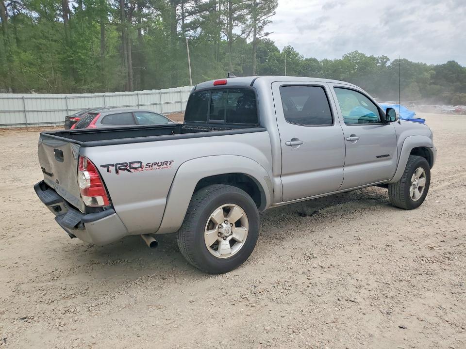 2015 Toyota Tacoma VIN 3TMLU4EN3FM185616 COPART salvage auction — REAR END, Nc - Salvage Certificate Of Title, sold $10,600 on 2026-07-31 (photo 3)