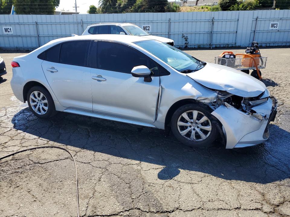 2022 Toyota Corolla VIN 5YFEPMAEXNP273897 COPART salvage auction — FRONT END, CA - CERTIFICATE OF TITLE, sold $2,550 on 2026-07-16 (photo 4)