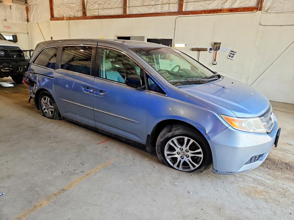 2012 Honda Odyssey VIN 5FNRL5H63CB037229 COPART salvage auction — MECHANICAL, Wv - Certificate Of Title (P), sold $1,200 on 2026-08-03 (photo 4)