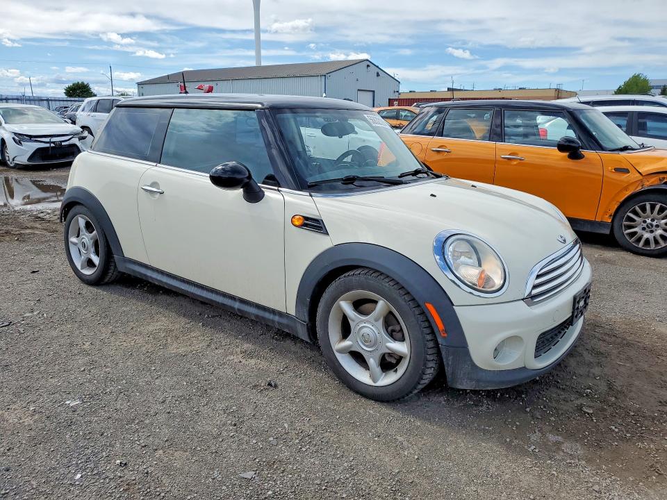 2011 Mini VIN WMWSU3C57BT252753 COPART salvage auction — REAR END, On - Permit No Brand - Unfit, sold $400 on 2026-07-07 (photo 4)