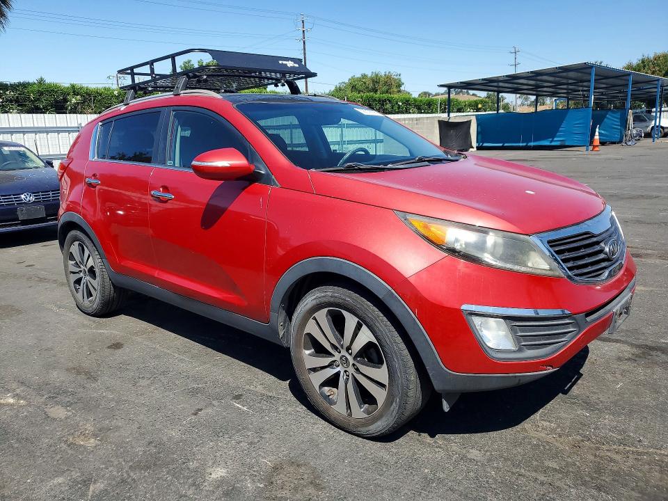 2011 Kia Sportage VIN KNDPC3A26B7141463 COPART salvage auction — MINOR DENT/SCRATCHES, Ca - Dis/Dlr/Exp Only Clean Title, sold $1,050 on 2026-07-28 (photo 4)