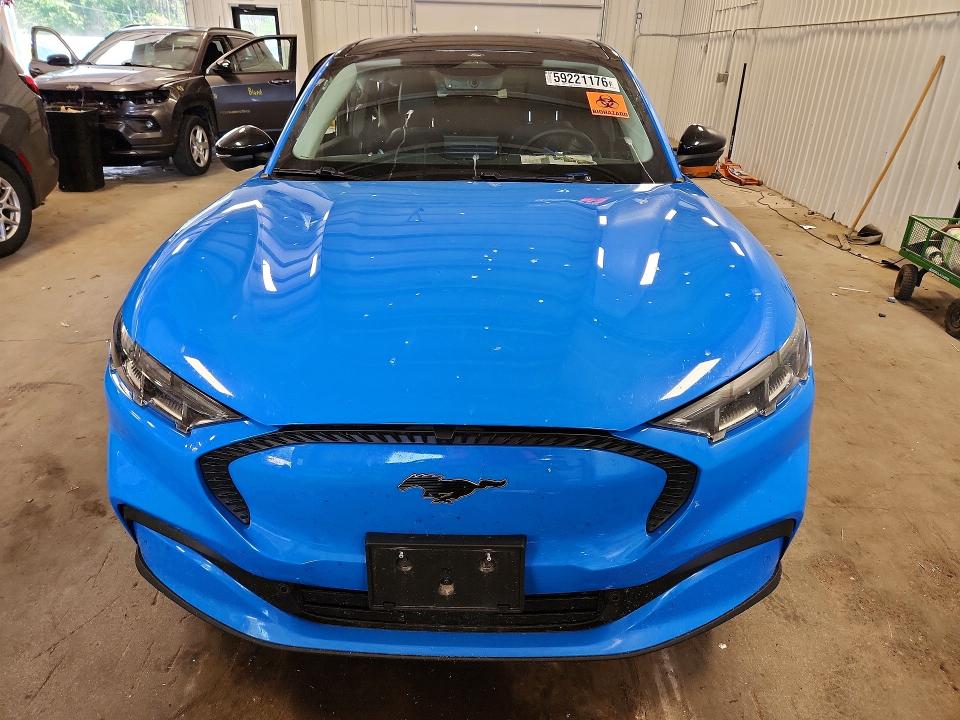 2024 Ford Mustang VIN 3FMTK1SU1RMA04190 COPART salvage auction — SIDE, Salvage Title, sold $8,000 on 2026-08-20 (photo 5)
