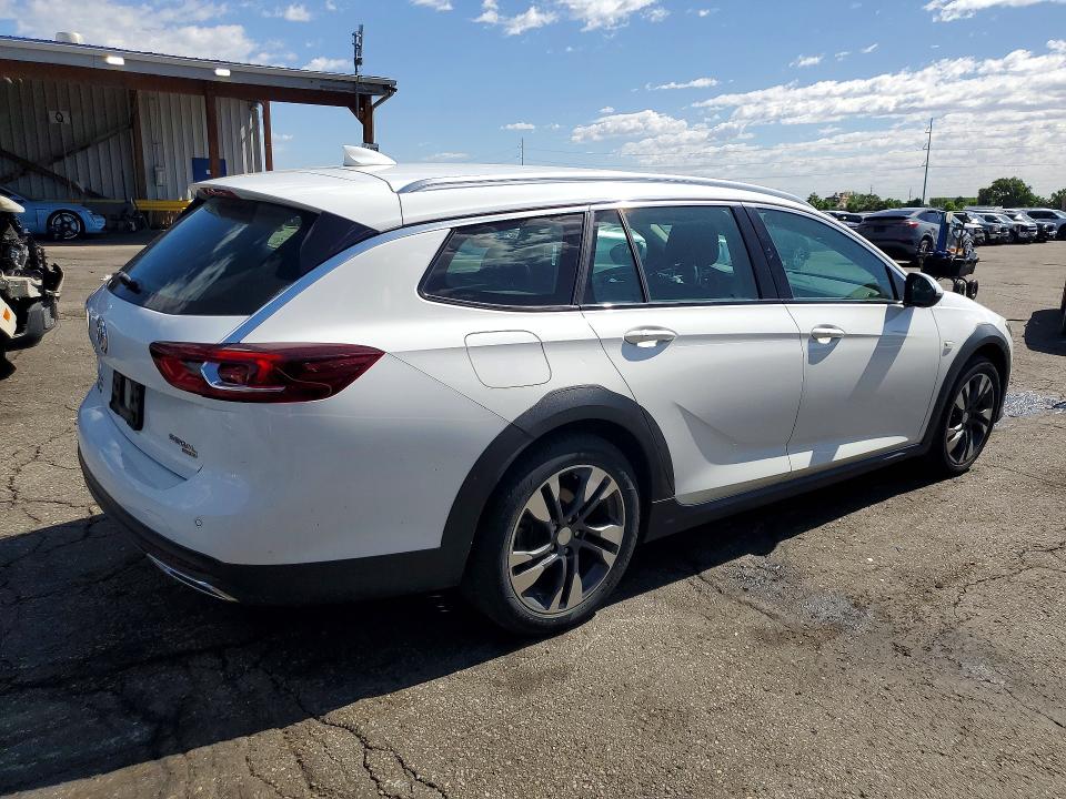 2018 Buick . VIN W04GU8SX5J1132141 COPART salvage auction — MINOR DENT/SCRATCHES, Co - Rebuilt Salvage - Dealer Only, sold $3,050 on 2026-07-21 (photo 3)