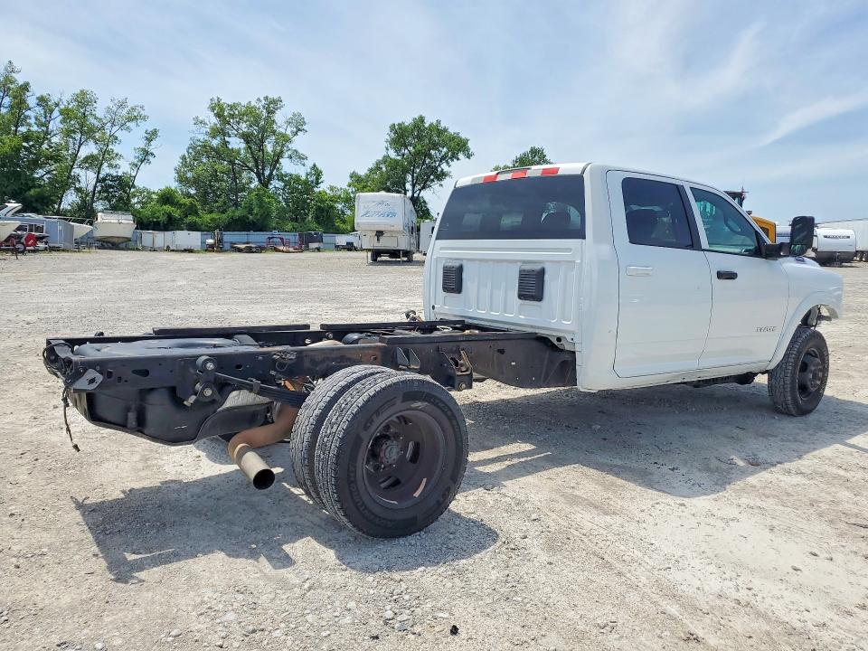 2022 Ram 3500 VIN 3C7WRSCL2NG238858 COPART salvage auction — FRONT END, Il - Certificate Of Title, sold $12,000 on 2026-07-27 (photo 3)