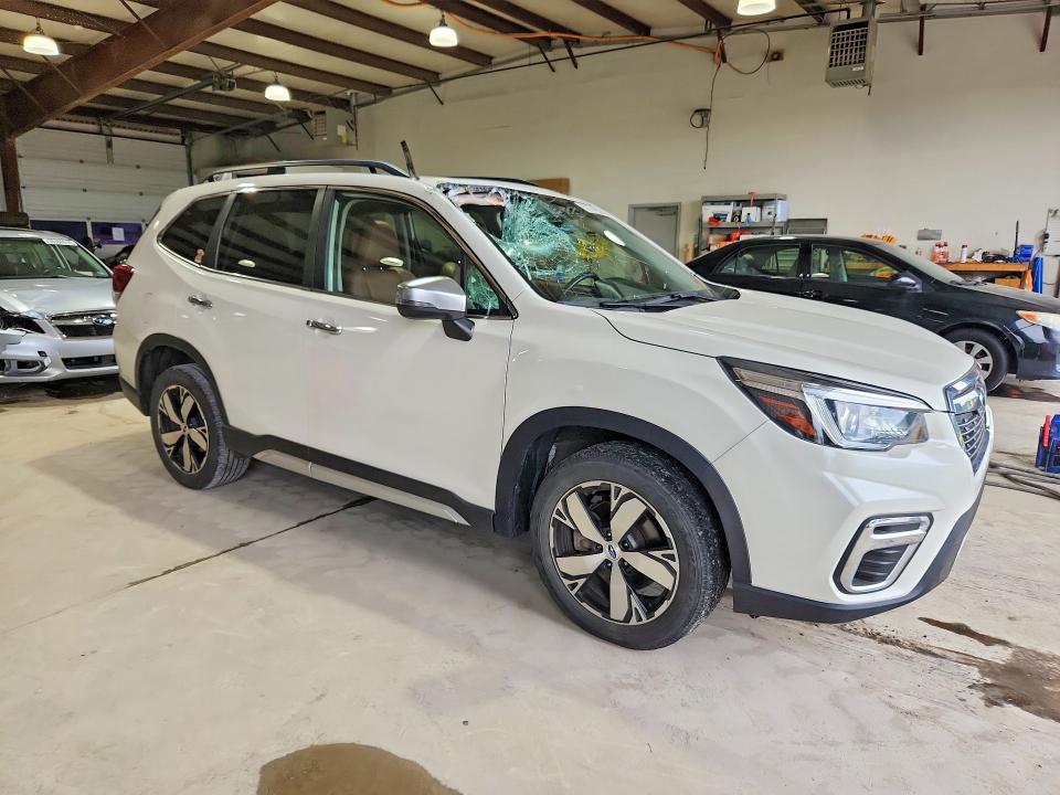 2019 Subaru VIN JF2SKAWC2KH515632 COPART salvage auction — ROOF, PA - CERTIFICATE OF SALVAGE, sold $500 on 2026-07-31 (photo 4)