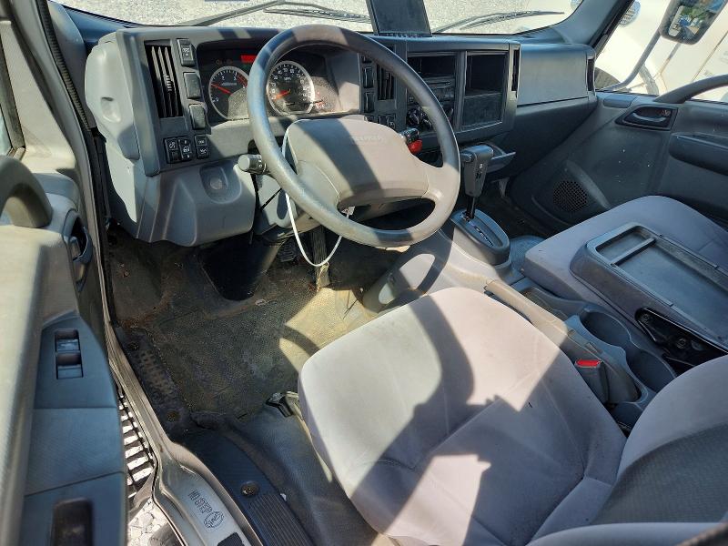 2017 Isuzu Npr VIN JALE5W164H7303197 COPART salvage auction — MINOR DENT/SCRATCHES, Wv - Certificate Of Title, sold $9,600 on 2026-07-29 (photo 8)