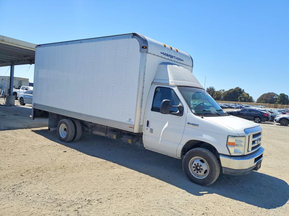 2010 Ford Econoline VIN 1FDWE4FP4ADA01889 COPART salvage auction — MINOR DENT/SCRATCHES, Ca - Dis/Dlr/Exp Only Clean Title, sold $2,300 on 2026-07-30 (photo 4)