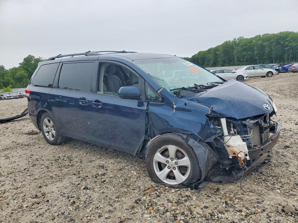 2011 Toyota Sienna VIN 5TDKK3DC8BS045597 COPART salvage auction — FRONT END, MA - CERT OF TITLE-RECONSTRCTD COLL, sold $850 on 2026-07-22 (photo 4)