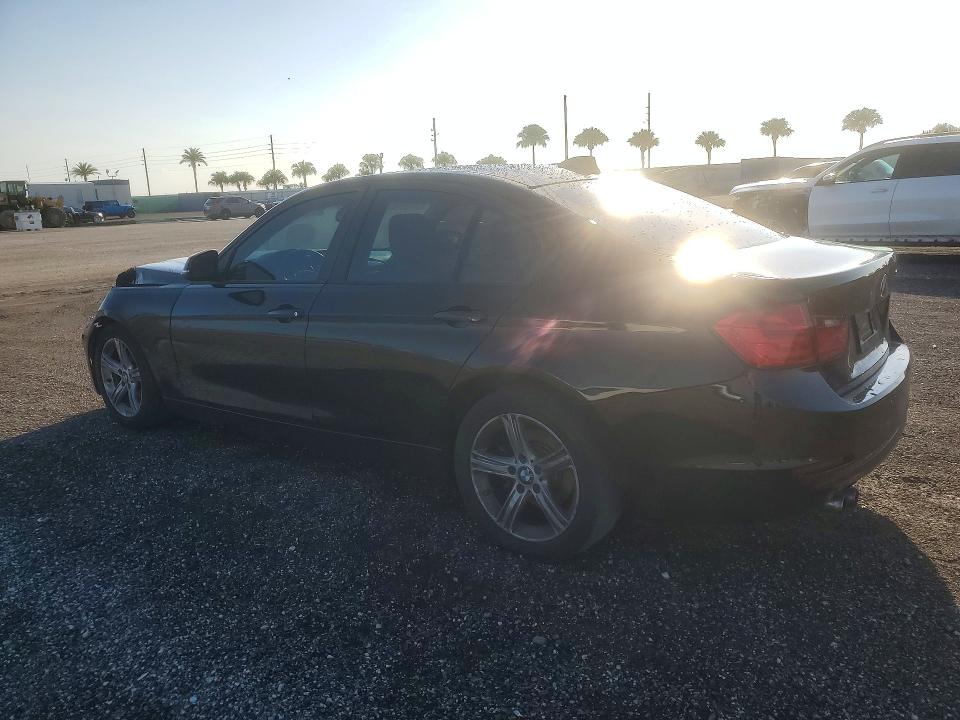 2013 BMW 3er VIN WBA3A5C59DF358535 COPART salvage auction — FRONT END, Fl - Cert Of Title Slvg Rebuildable, sold $775 on 2026-08-17 (photo 2)