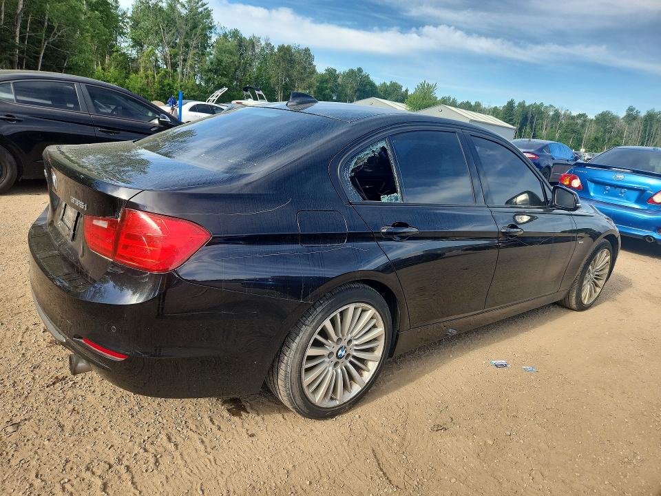 2013 BMW 3 series VIN WBA3B9C56DF140444 COPART salvage auction — VANDALISM, On - Permit No Brand - Unfit, sold $625 on 2026-07-23 (photo 3)