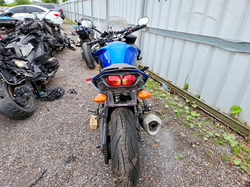 2011 Yamaha Fz8 VIN JYARN28N2BA000174 COPART salvage auction — SIDE, ON - PERMIT NO BRAND - UNFIT, sold $625 on 2026-07-16 (photo 4)