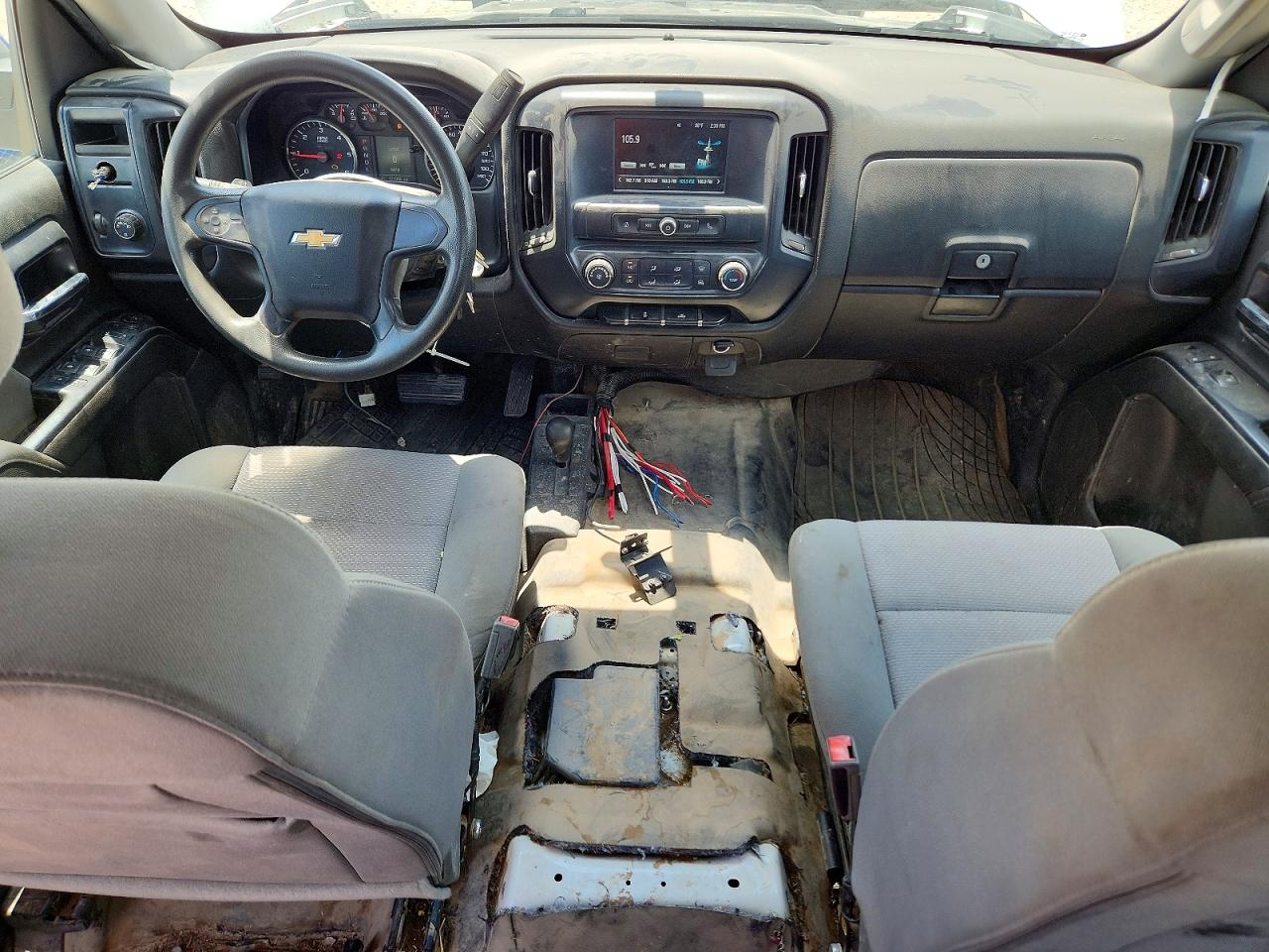 2018 Chevrolet Silverado VIN 3GCUKNEC3JG152864 COPART salvage auction — Side, Tx - Us Government Cert To Obtain T (P), sold $5,800 on 2026-07-09 (photo 8)