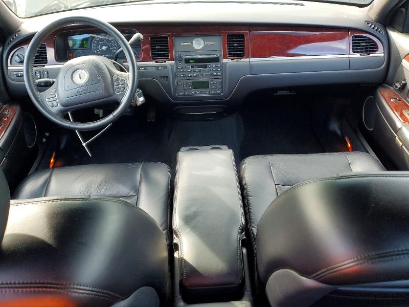 2004 Lincoln TOWN CAR VIN 1LNHM81W14Y660527 COPART salvage auction — MECHANICAL, Ma - Certificate Of Title, sold $425 on 2026-07-06 (photo 8)