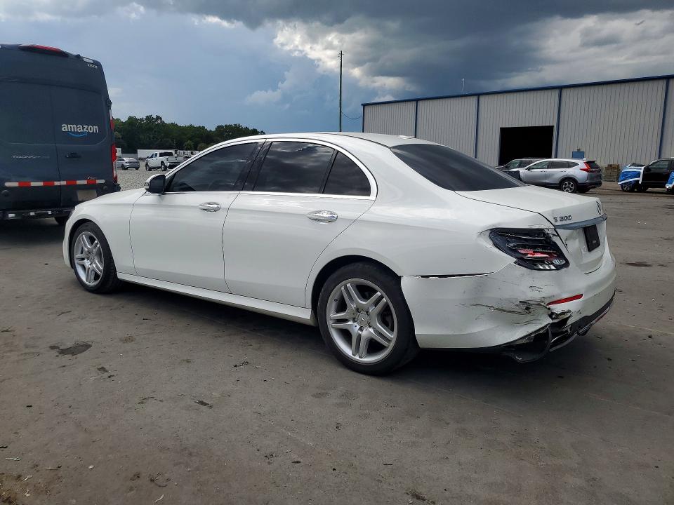 2017 Mercedes-benz E-klasse VIN WDDZF4JB1HA204766 COPART salvage auction — REAR END, Fl - Cert Of Title Slvg Rebuildable, sold $6,200 on 2026-08-03 (photo 2)