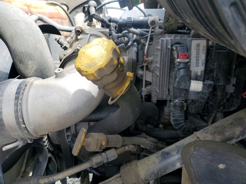 2016 International VIN 3HSDJSNR7GN110814 COPART salvage auction — SIDE, FL - CERT OF TITLE SLVG REBUILDABLE, sold $3,400 on 2026-10-07 (photo 7)