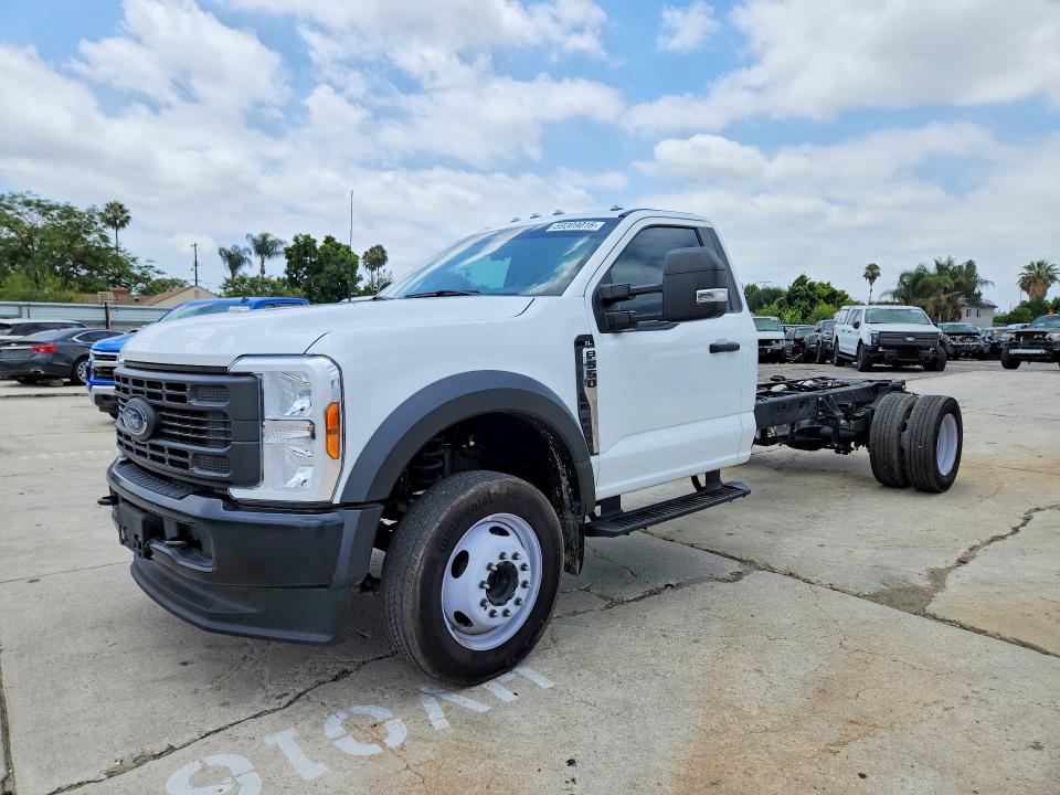 2024 Ford F550 VIN 1FDUF5GT9RDA09424 COPART salvage auction — MINOR DENT/SCRATCHES, Mi - Dis/Dlr/Exp Only Salvage Title, sold $26,750 on 2026-07-08 (photo 1)