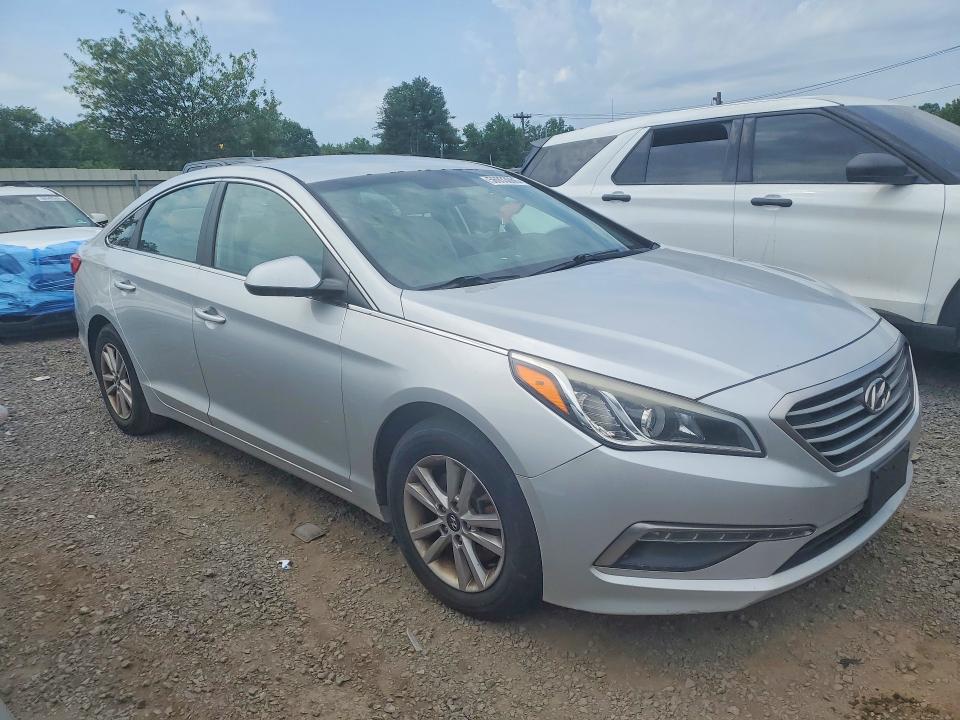 2015 Hyundai Sonata VIN 5NPE24AF0FH015779 COPART salvage auction — MINOR DENT/SCRATCHES, Nj - Certificate Of Title, sold $725 on 2026-07-10 (photo 4)