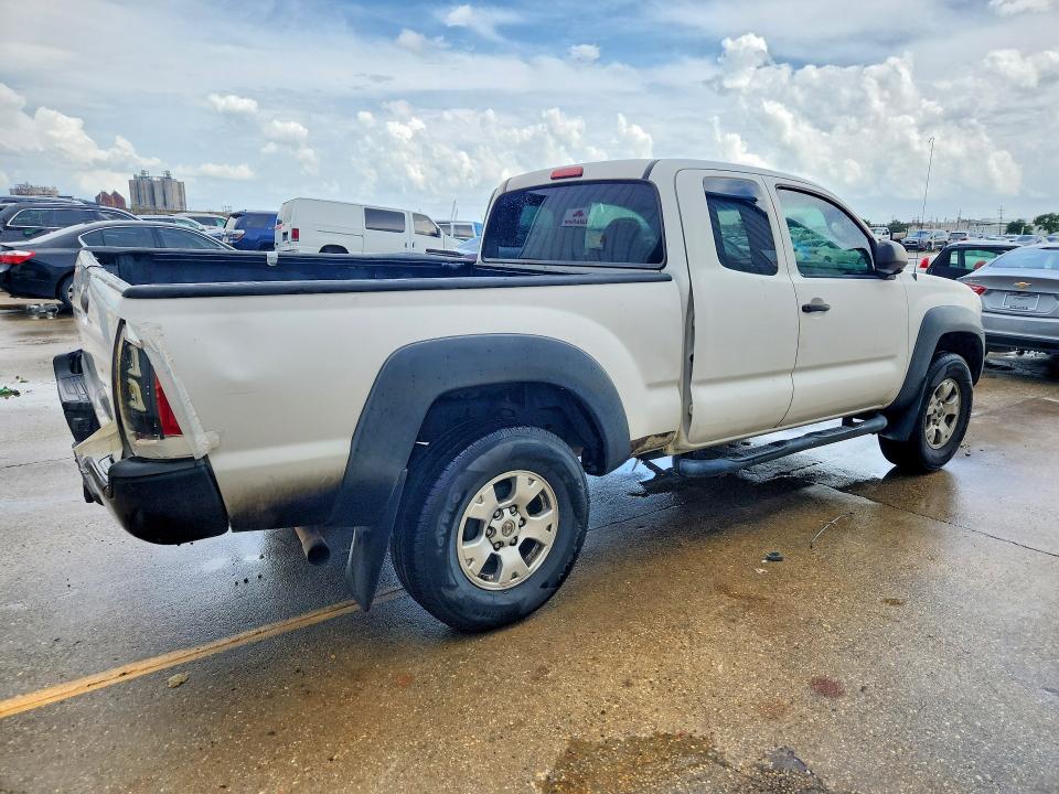 2008 Toyota Tacoma VIN 5TETX62N28Z473771 COPART salvage auction — SIDE, Tx - Salvage Vehicle Title, sold $250 on 2026-07-29 (photo 3)