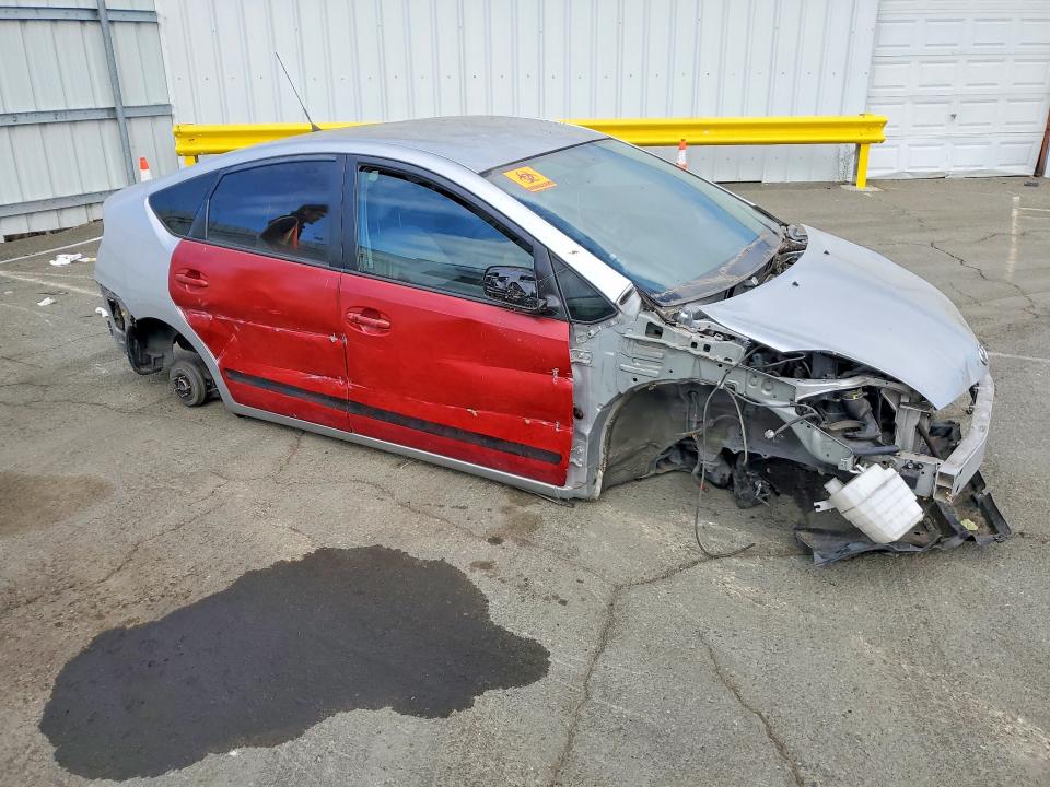 2006 Toyota Prius VIN JTDKB20U667538042 COPART salvage auction — STRIPPED, Ca - Salvage Certificate, sold $10 on 2026-07-31 (photo 4)