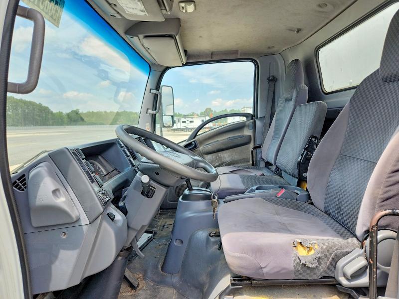 2011 Isuzu Npr hd VIN JALB4W174B7401930 COPART salvage auction — MINOR DENT/SCRATCHES, Nc - Dealer Only Clean Title, sold $675 on 2026-07-14 (photo 7)
