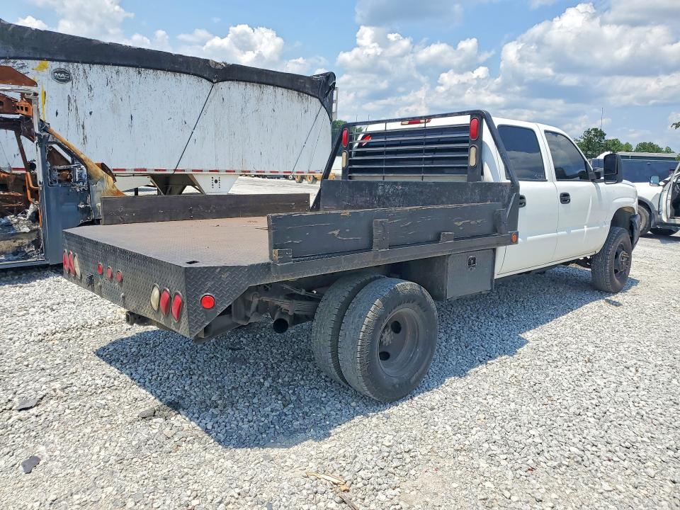2004 Chevrolet Silverado 3500 VIN 1GCJK33284F223001 COPART salvage auction — MINOR DENT/SCRATCHES, Ga - Cert Of Title-Rebuilt, sold $2,700 on 2026-07-06 (photo 3)