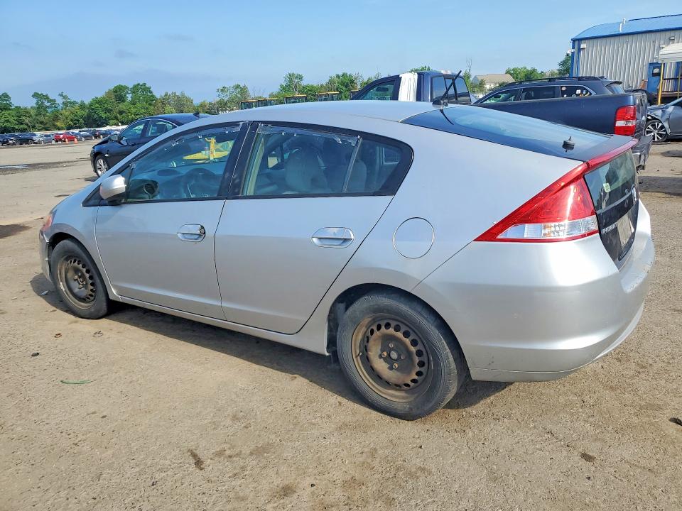 2010 Honda Insight VIN JHMZE2H56AS027910 COPART salvage auction — VANDALISM, Pa - Cert Of Salv-R=Reconstructed, sold $400 on 2026-07-02 (photo 2)