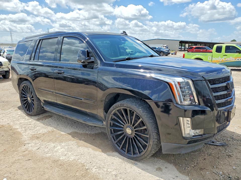 2016 Cadillac Escalade VIN 1GYS3BKJ1GR102084 COPART salvage auction — VANDALISM, Tx - Cert Of Title-Rebuilt Salvage, sold $11,100 on 2026-07-02 (photo 4)