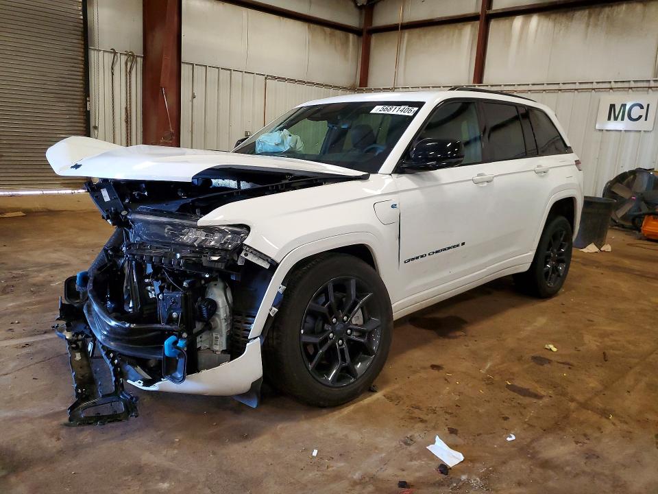 2025 Jeep Cherokee VIN 1C4RJYB68S8701040 — COPART salvage auction photo