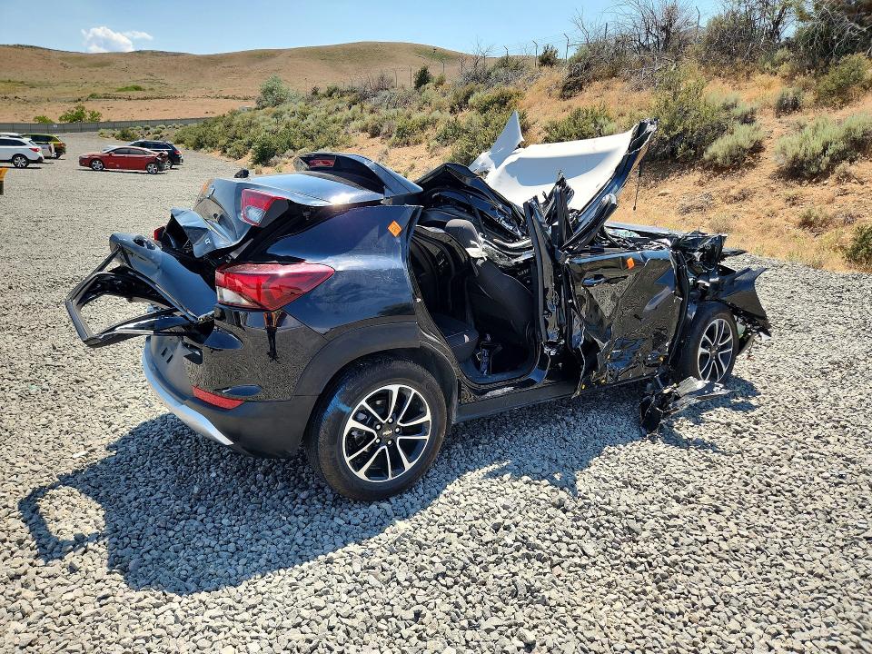 2025 Chevrolet Trailblazer VIN KL79MPSL2SB200815 COPART salvage auction — ROLLOVER, NV - NON-REPAIRABLE VEHICLE CERT, sold $100 on 2026-07-16 (photo 3)