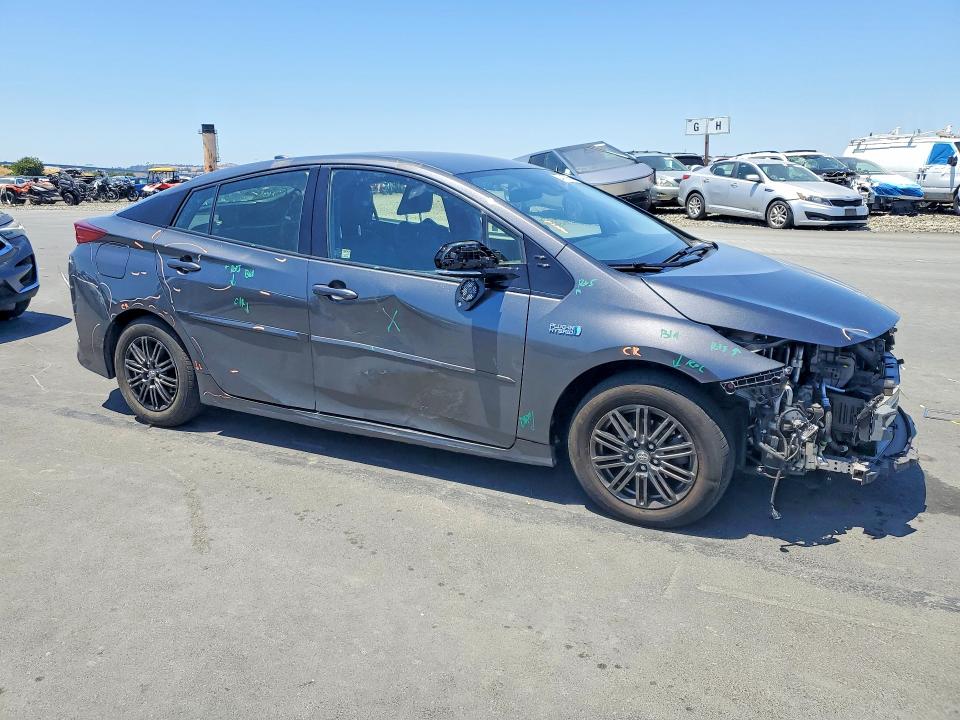 2017 Toyota Prius VIN JTDKARFP5H3054936 COPART salvage auction — SIDE, Ca - Salvage Certificate, sold $6,700 on 2026-07-08 (photo 4)