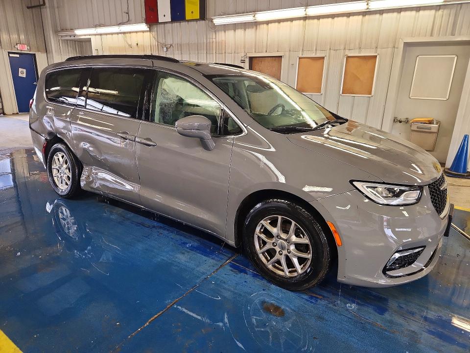 2022 Chrysler Pacifica VIN 2C4RC1BG0NR167843 COPART salvage auction — SIDE, MI - CERTIFICATE OF TITLE, sold $3,950 on 2026-07-23 (photo 4)