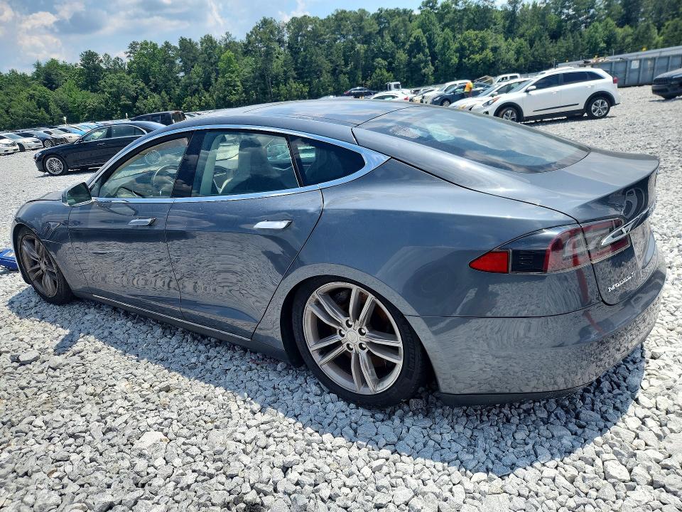 2013 Tesla Model s VIN 5YJSA1CN2DFP05375 COPART salvage auction — MINOR DENT/SCRATCHES, Mt - Certificate Of Title (P), sold $2,050 on 2026-07-23 (photo 2)