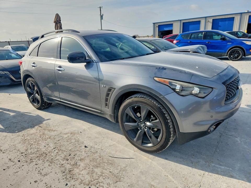 2017 Infiniti Qx70 VIN JN8CS1MU8HM143779 COPART salvage auction — NORMAL WEAR, Tx - Certificate Of Title, sold $1,750 on 2026-07-04 (photo 4)