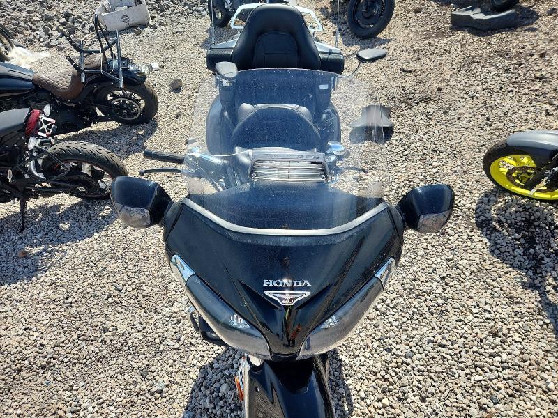 2015 Honda Gl1800c VIN JH2SC68G7FK300255 COPART salvage auction — MECHANICAL, Al - Cert Of Title-Salvage Title, sold $4,650 on 2026-07-16 (photo 5)
