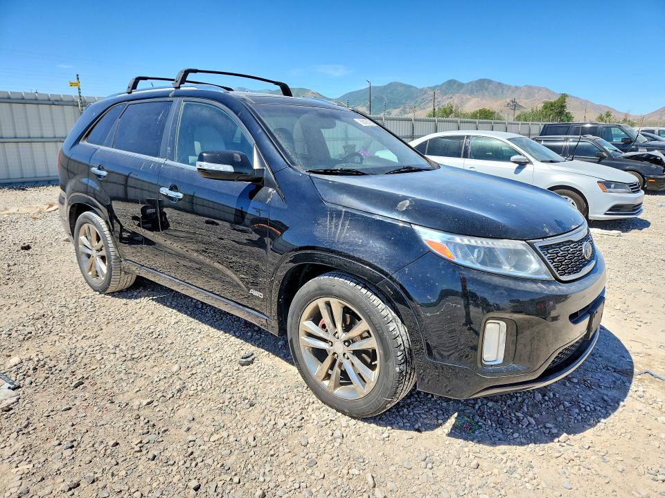 2014 Kia Sorento VIN 5XYKWDA78EG466769 COPART salvage auction — MINOR DENT/SCRATCHES, Ut - Certificate Of Title, sold $1,600 on 2026-07-07 (photo 4)